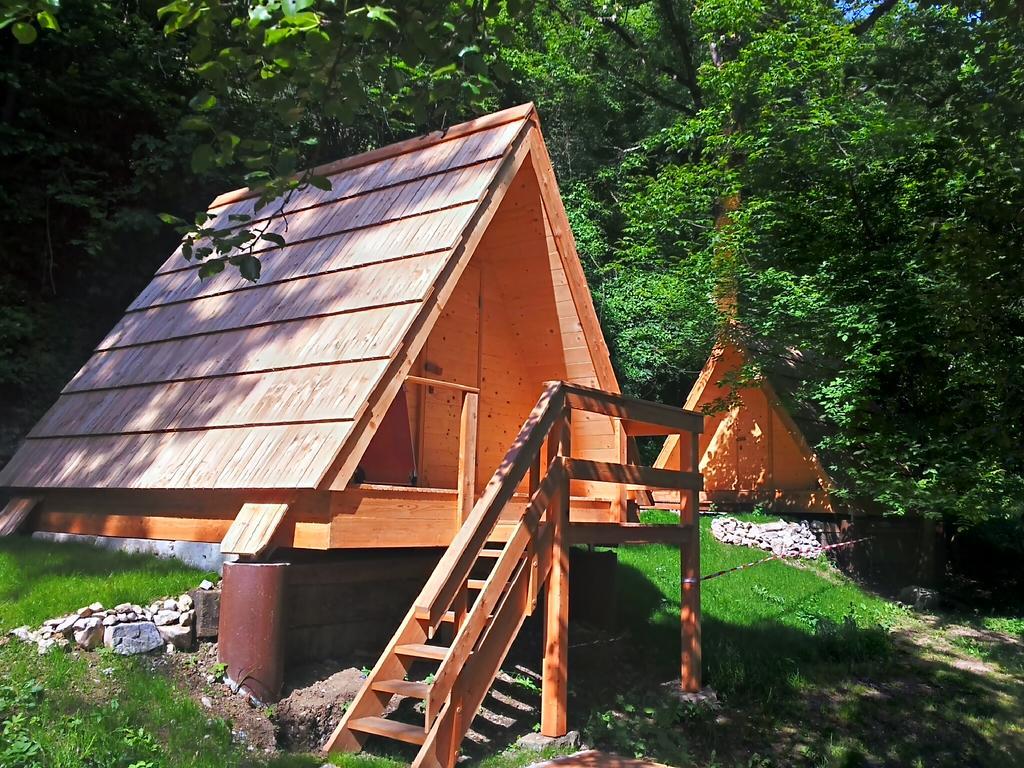 Hotel Glamping Zlata Ribica Idrija pri Baci Zewnętrze zdjęcie
